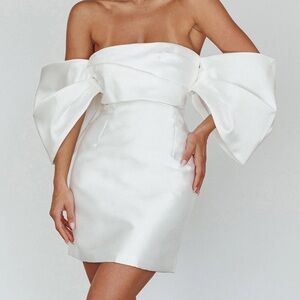 Selfie Leslie Strapless White Dress